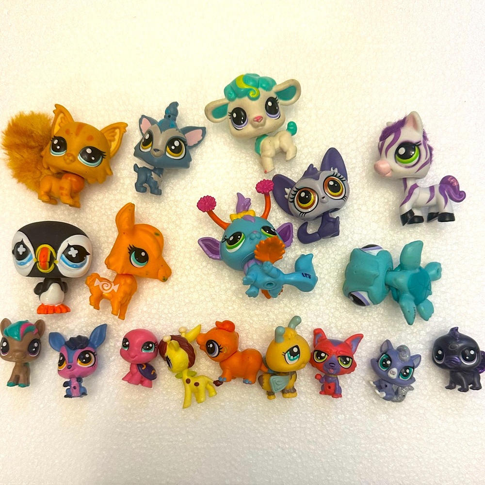 LPS Littlest Pet Shop older used 18 pets llama zebra turtle sheep / lamb